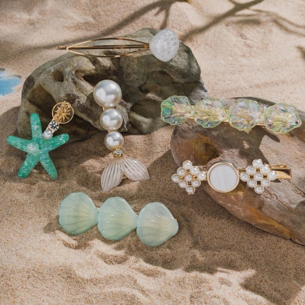 🧜🏻‍♀️ 6 Pretty Mermaid hair clips! Pearls, Shells, Star fish , mermaid tail 🐚